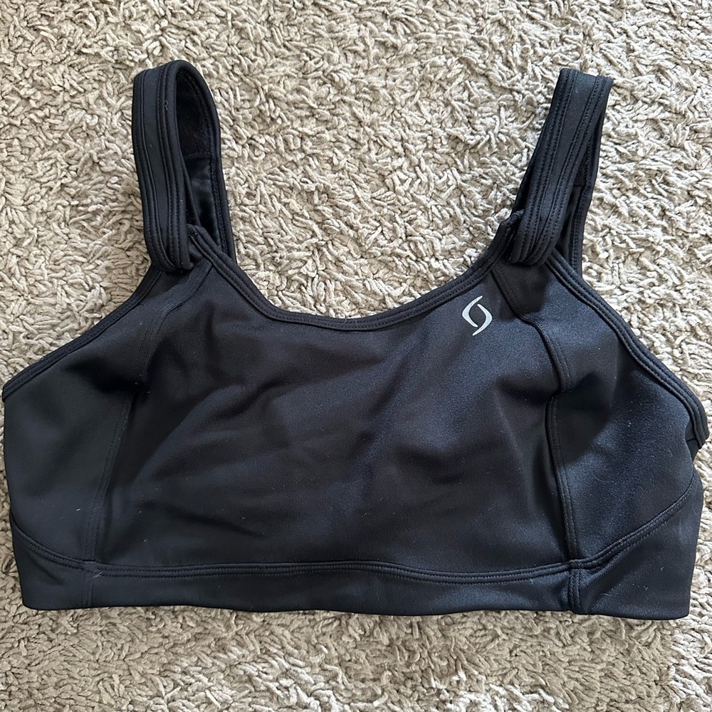 Fiona sports bra by brooks running